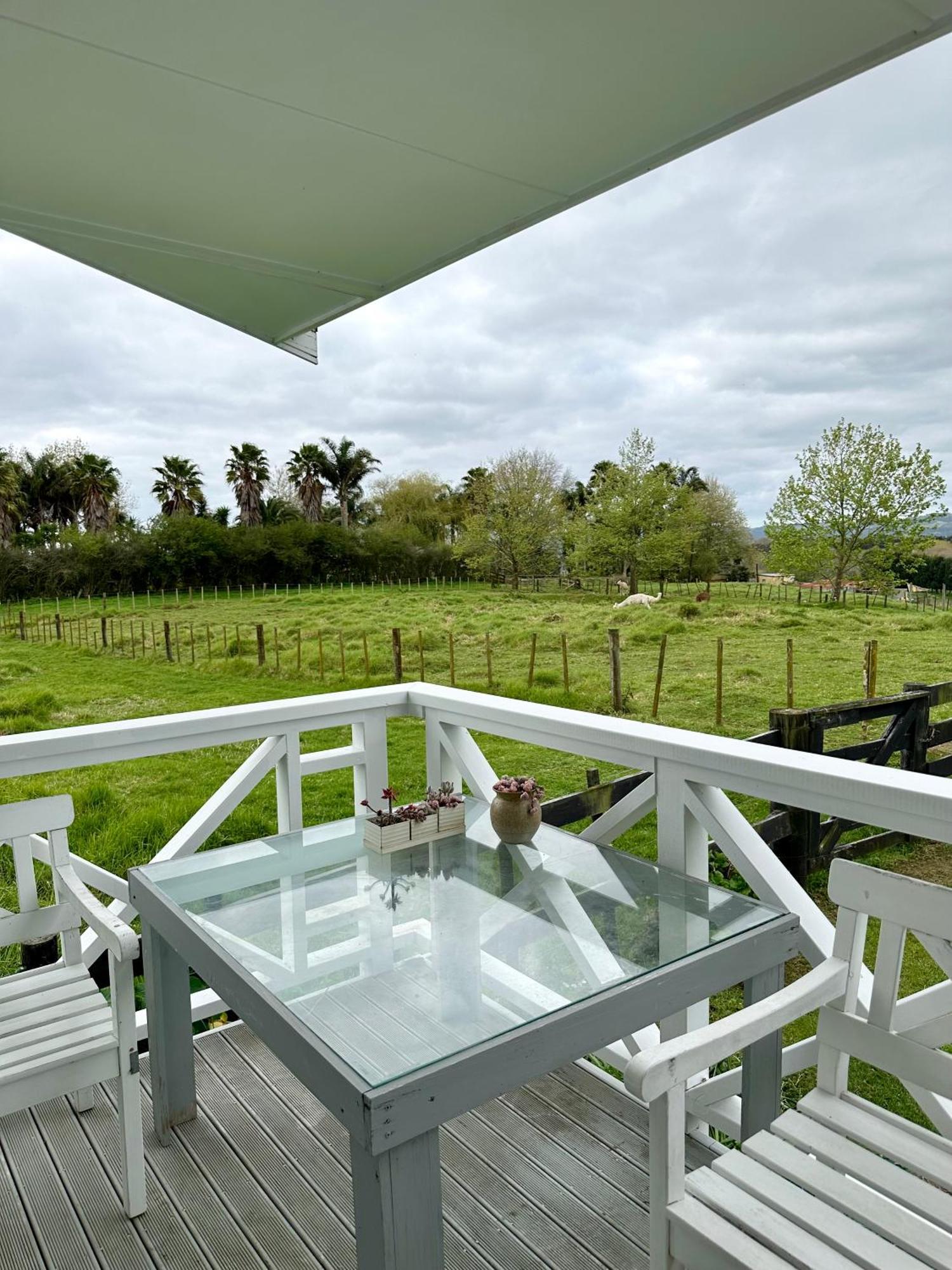 Bycroft Lodge Karaka Exteriör bild