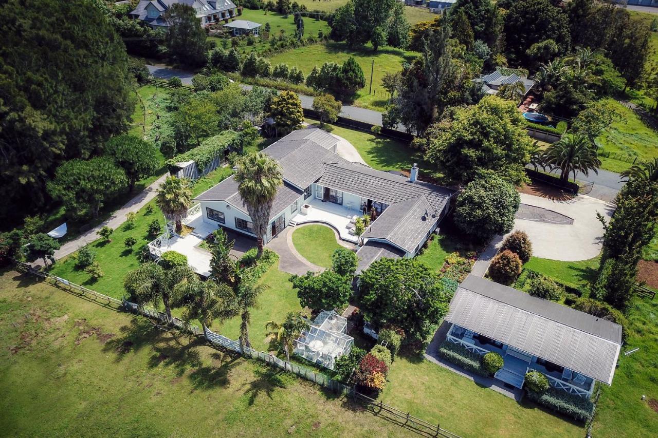 Bycroft Lodge Karaka Exteriör bild